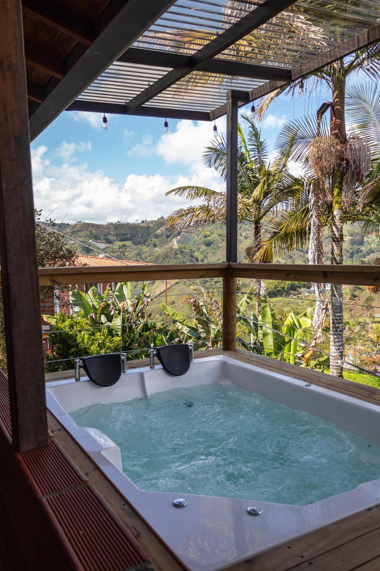 Mayka Cabanas Con Jacuzzi Guatapé Exterior foto